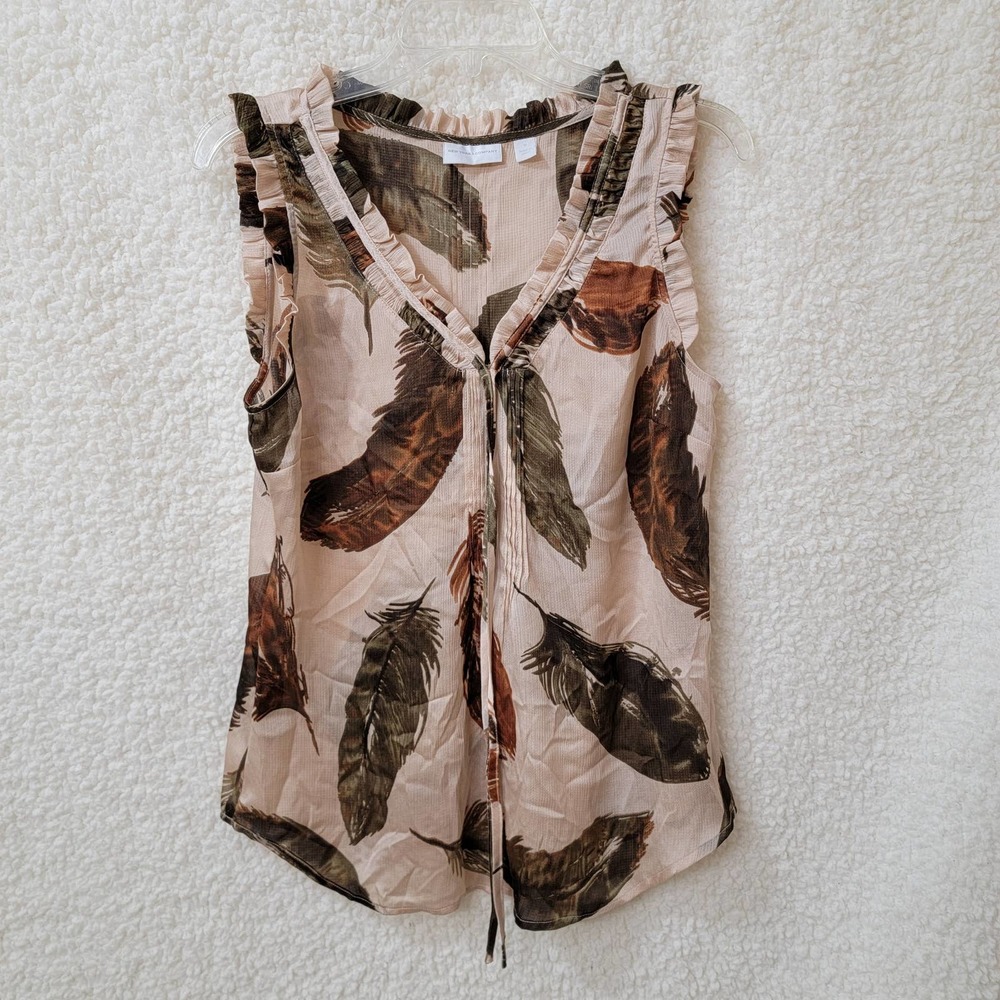 Feather Print Sleeveless Top